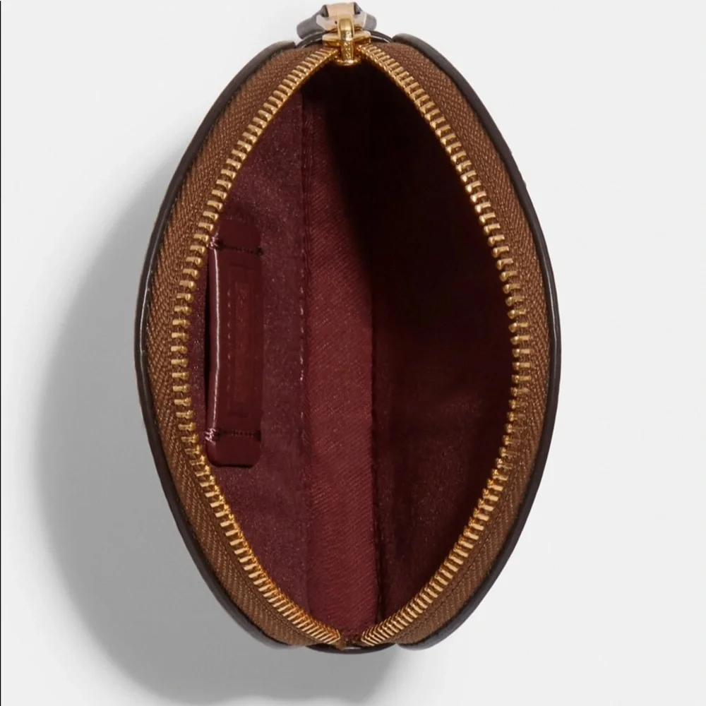 Brand New Coach Boxed Tech Organizer And Wireless Earbud Bag Charm Set In Signat - Picture 2 of 2